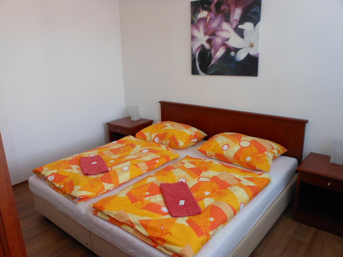 Koleje Ujep Hostel Usti nad Labem Bagian luar foto
